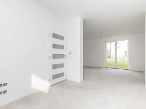 Prodej rodinného domu, Milovice, Modřínová, 122 m2