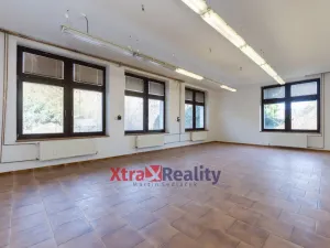 Prodej komerční nemovitosti, Modlany - Drahkov, 2300 m2