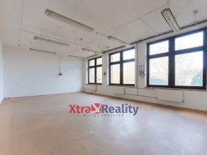 Prodej komerční nemovitosti, Modlany - Drahkov, 2300 m2