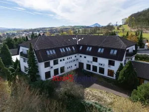 Prodej komerční nemovitosti, Modlany - Drahkov, 2300 m2