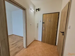 Pronájem bytu 2+kk, Děčín, Čsl. partyzánů, 41 m2