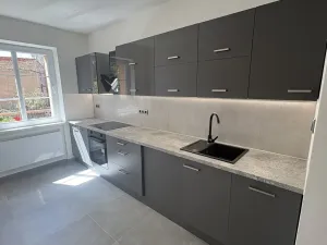 Prodej bytu 2+1, Žatec, Purkyněho, 52 m2
