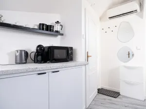 Prodej bytu 2+kk, Praha - Nové Město, Školská, 32 m2