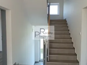 Prodej bytu 2+kk, Hevlín, 67 m2