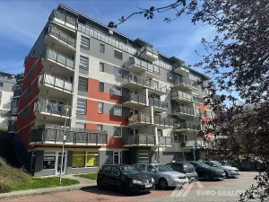 Pronájem bytu 1+kk, Zlín, Plesníkova, 32 m2