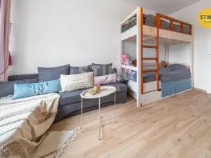 Prodej bytu 3+1, Praha, Peroutkova, 59 m2