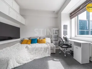 Prodej bytu 3+1, Praha, Peroutkova, 59 m2