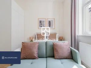 Pronájem bytu 1+kk, Praha - Bubeneč, Veletržní, 28 m2