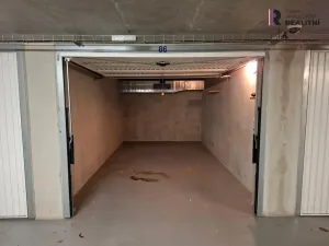 Pronájem garáže, Praha - Stodůlky, Archeologická, 16 m2