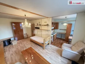 Prodej bytu 1+1, Králův Dvůr, Nad Stadionem, 37 m2