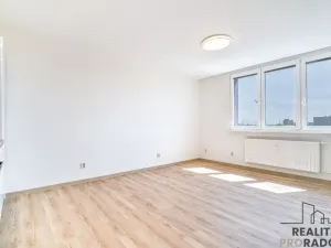 Pronájem bytu 2+kk, Ostrava - Moravská Ostrava, Varenská, 36 m2