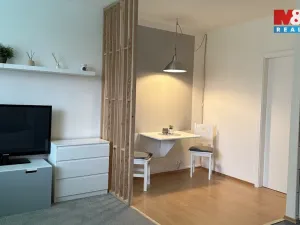 Pronájem bytu 1+kk, Brno - Židenice, Bořetická, 32 m2