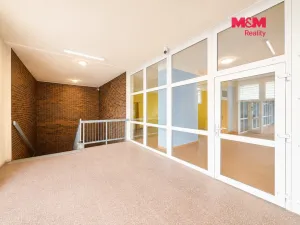 Pronájem obchodního prostoru, Orlová - Lutyně, Masarykova třída, 69 m2