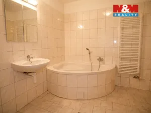 Pronájem bytu 2+1, Ústí nad Orlicí, Mírové nám., 67 m2