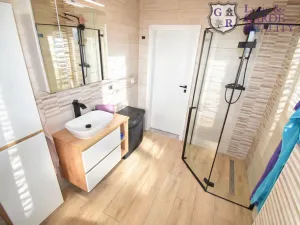 Prodej rodinného domu, Chabeřice, 160 m2