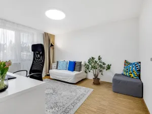 Prodej vícegeneračního domu, Praha - Horní Počernice, Čechurova, 365 m2