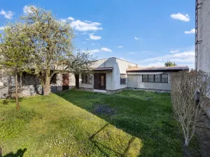 Prodej vícegeneračního domu, Praha - Horní Počernice, Čechurova, 365 m2