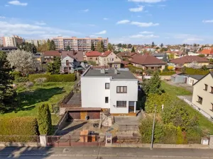 Prodej vícegeneračního domu, Praha - Horní Počernice, Čechurova, 365 m2