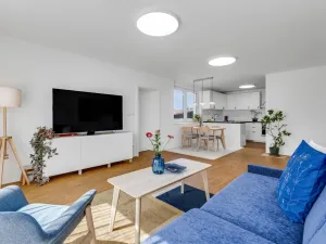 Prodej vícegeneračního domu, Praha - Horní Počernice, Čechurova, 365 m2