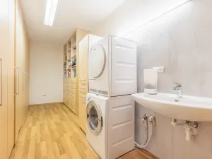 Prodej rodinného domu, Zlín, U Hřiště, 415 m2