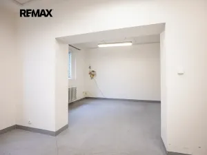 Pronájem výrobních prostor, Rudná, Masarykova, 1270 m2