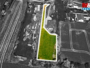 Prodej pozemku pro bydlení, Týn nad Vltavou - Hněvkovice na levém břehu Vltavy, 1869 m2