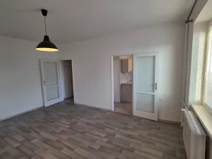 Pronájem bytu 2+1, Hradec Králové, třída SNP, 56 m2