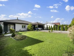 Prodej rodinného domu, Choltice, 200 m2