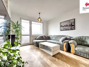 Prodej bytu 3+1, Říčany, Komenského náměstí, 64 m2