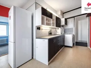 Prodej bytu 3+1, Říčany, Komenského náměstí, 64 m2