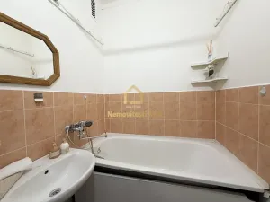 Prodej bytu 2+1, Ostrava, Adamusova, 53 m2