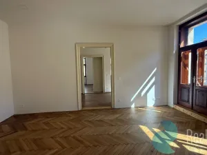 Pronájem bytu 3+1, České Budějovice, tř. 28. října, 120 m2