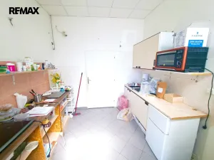 Pronájem obchodního prostoru, Jablonec nad Nisou, Komenského, 90 m2