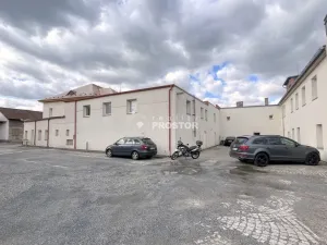 Pronájem kanceláře, Jirny, Družstevní, 619 m2