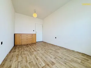 Pronájem bytu 2+kk, Třebíč, Velkomeziříčská, 41 m2