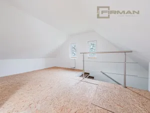 Prodej rodinného domu, Třebešice, 236 m2