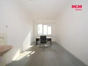 Pronájem kanceláře, Hradec Králové - Nový Hradec Králové, Brněnská, 150 m2