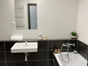 Pronájem bytu 2+kk, Praha - Dolní Měcholupy, Honzíkova, 43 m2