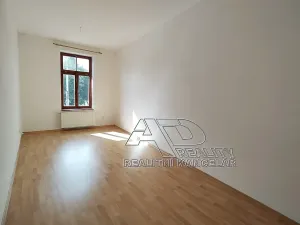Pronájem bytu 2+1, České Budějovice, Pražská tř., 72 m2