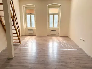 Pronájem bytu 1+1, Liberec, Pražská, 42 m2