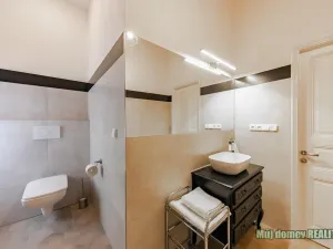 Pronájem bytu 1+1, Praha - Nové Město, Hálkova, 46 m2