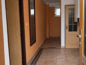 Prodej rodinného domu, Horky, 180 m2