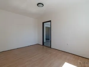 Pronájem bytu 2+1, Ostrava, Odborářská, 50 m2