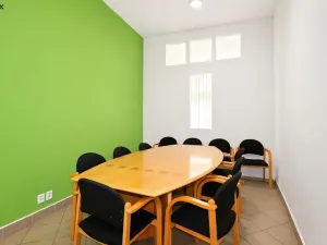 Pronájem obchodního prostoru, Praha - Jinonice, U kříže, 121 m2