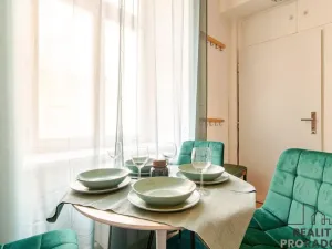 Pronájem bytu 2+kk, Praha, U půjčovny, 40 m2