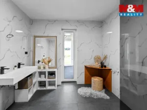 Prodej rodinného domu, Ledce, 216 m2