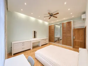 Prodej bytu 3+kk, Praha - Nové Město, Wenzigova, 79 m2