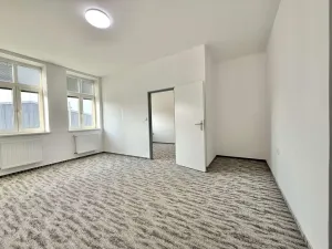 Pronájem bytu 2+1, Opava - Předměstí, Hviezdoslavova, 60 m2