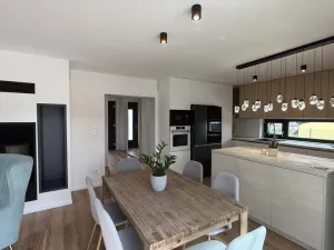 Prodej rodinného domu, Panenské Břežany, Nad Svatou Annou, 184 m2