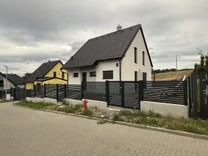 Prodej rodinného domu, Panenské Břežany, Nad Svatou Annou, 184 m2